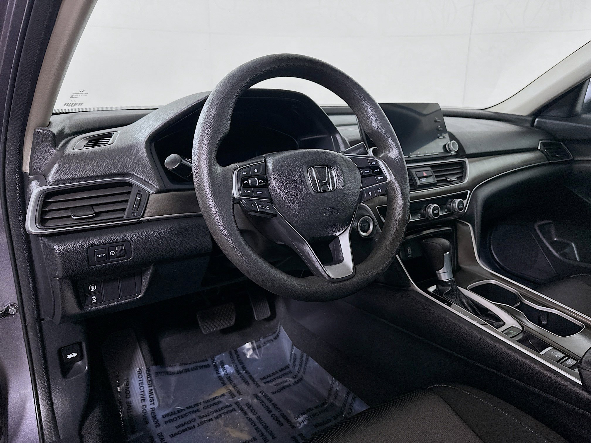 Used 2018 Honda Accord LX image 9