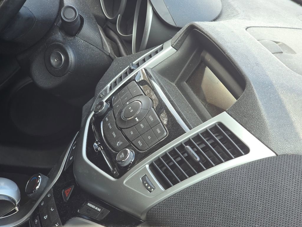 Used 2014 Chevrolet Cruze LT image 5