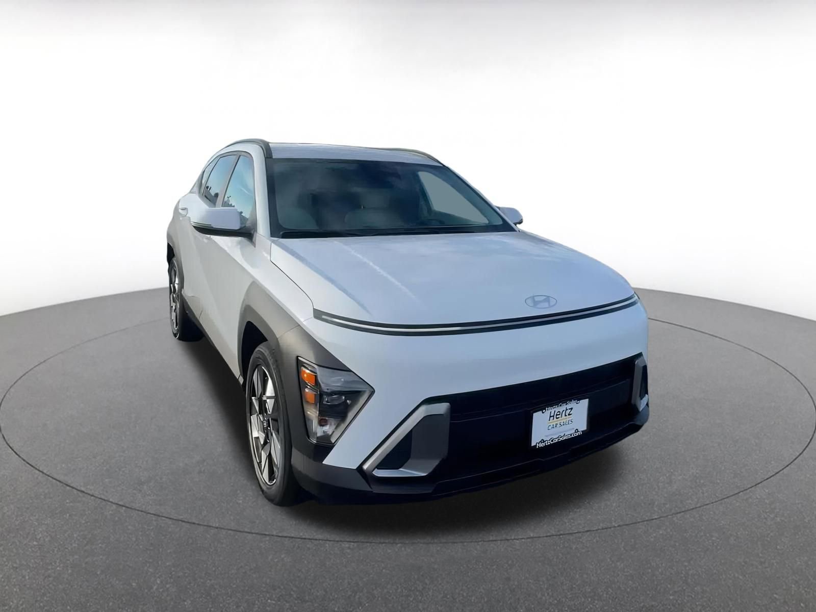 Used 2025 Hyundai Kona SEL image 3