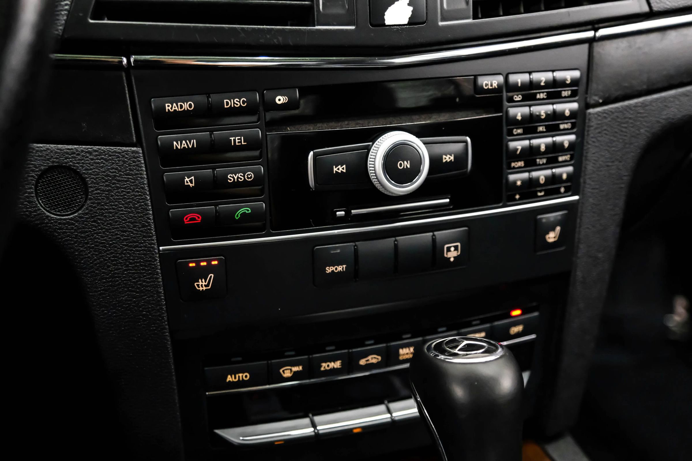 Used 2011 Mercedes-Benz E 550 Coupe image 29