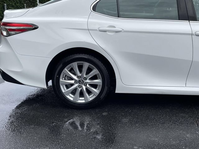 Used 2018 Toyota Camry LE w/ Convenience Package FWD image 31