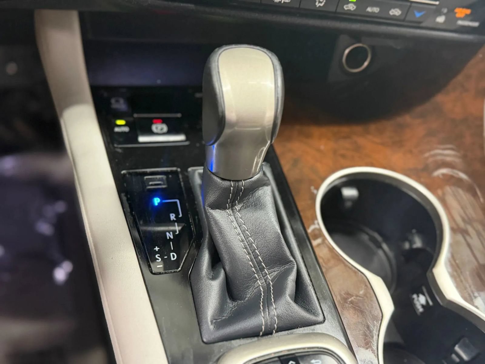 Used 2016 Lexus RX 450h FWD image 31