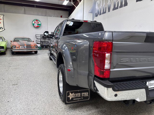 Used 2022 Ford F350 XLT w/ XLT Premium Package image 9