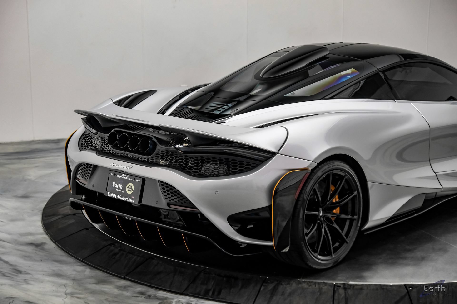 Used 2021 McLaren 765LT RWD image 24