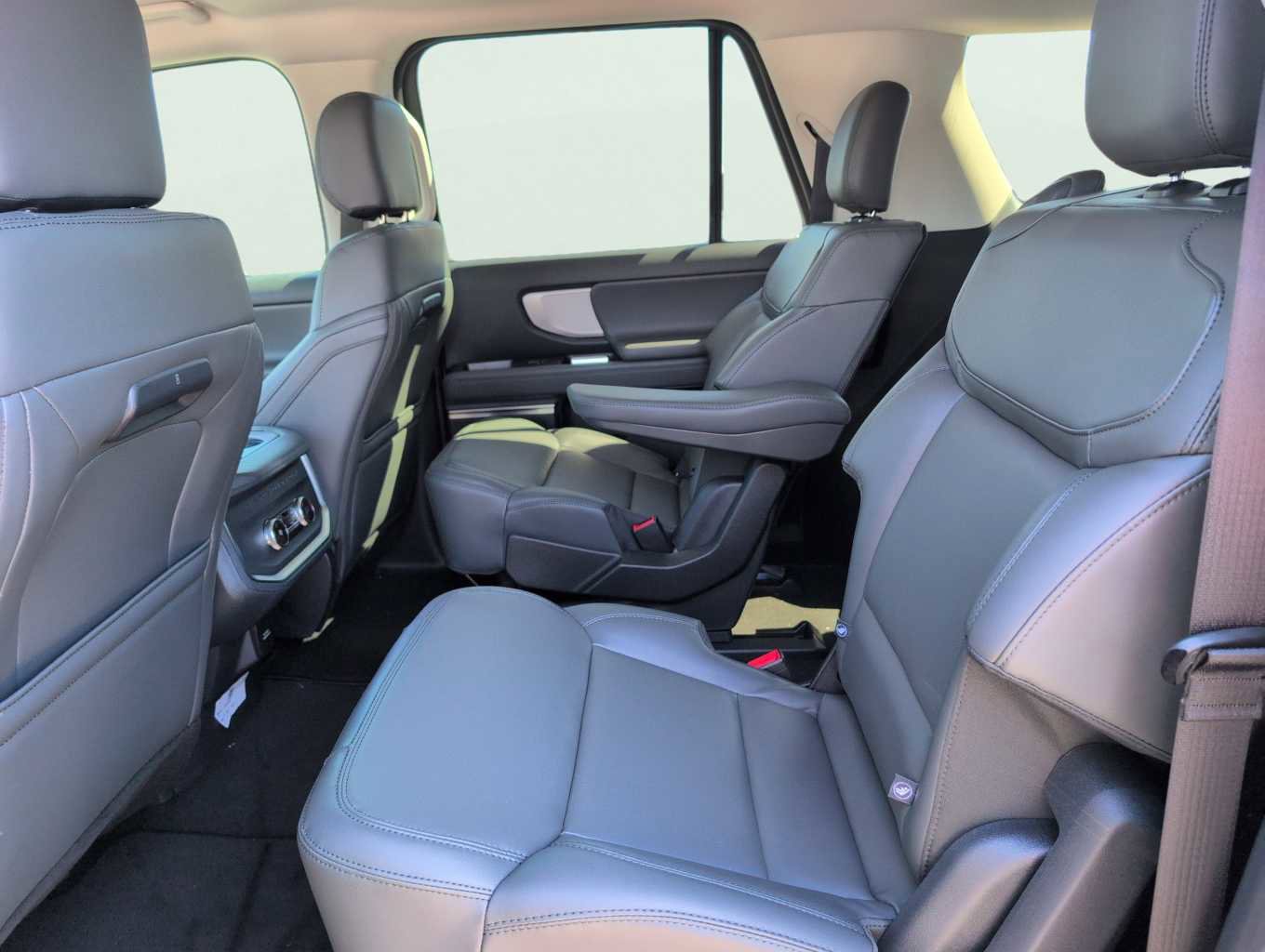 New 2026 Ford Expedition Max Active RWD image 23