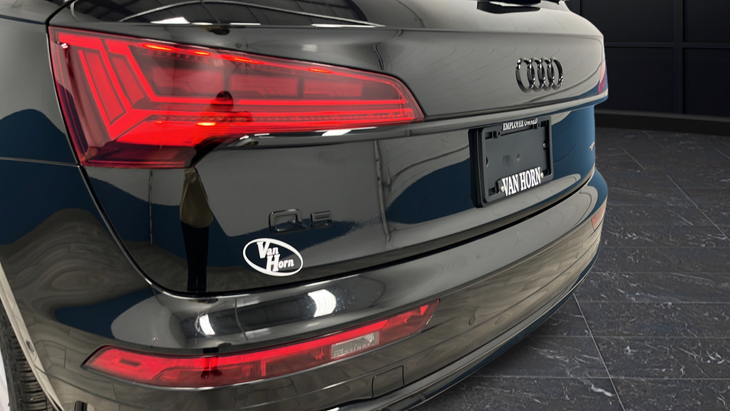 Used 2024 Audi Q5 e Prestige w/ Prestige Package AWD/4WD image 40