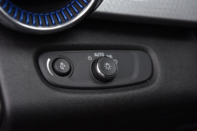 Used 2024 Chevrolet Trax LT FWD image 9
