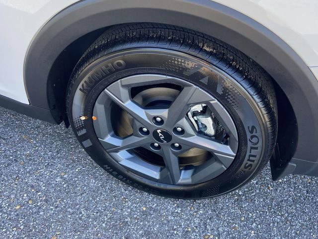 New 2026 Kia K4 FWD image 7