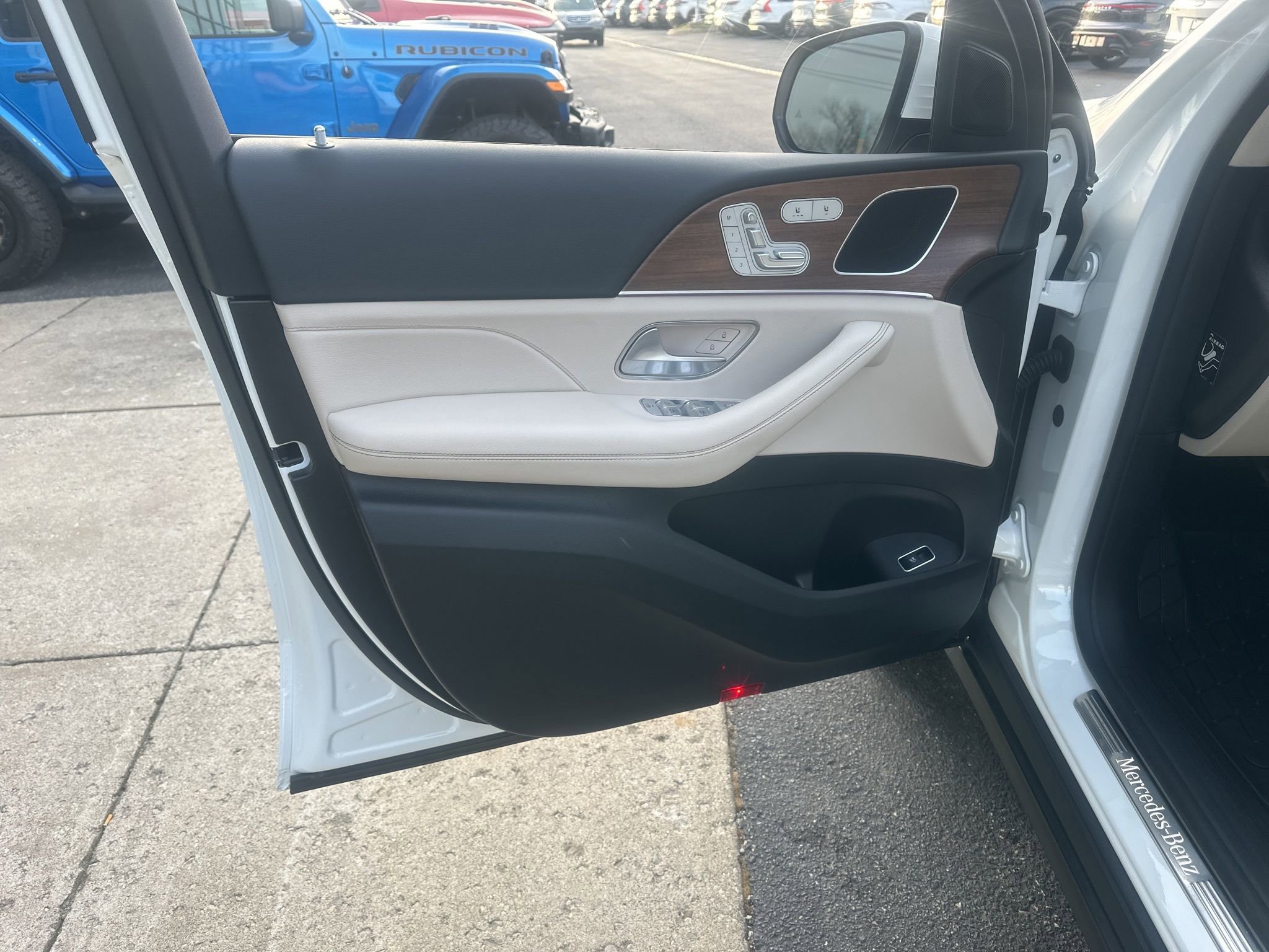 Used 2025 Mercedes-Benz GLE 350 GLE 350 image 21