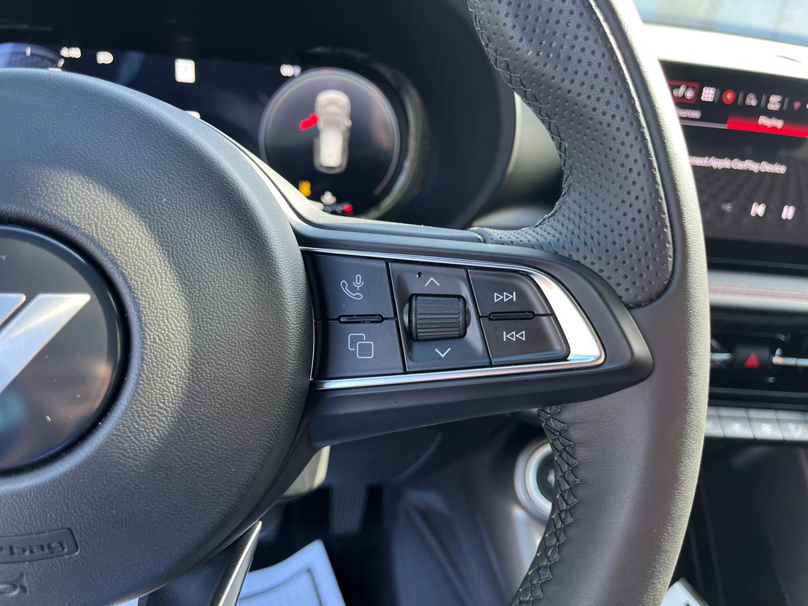 New 2025 Dodge Hornet GT w/ Cold Weather Group image 17