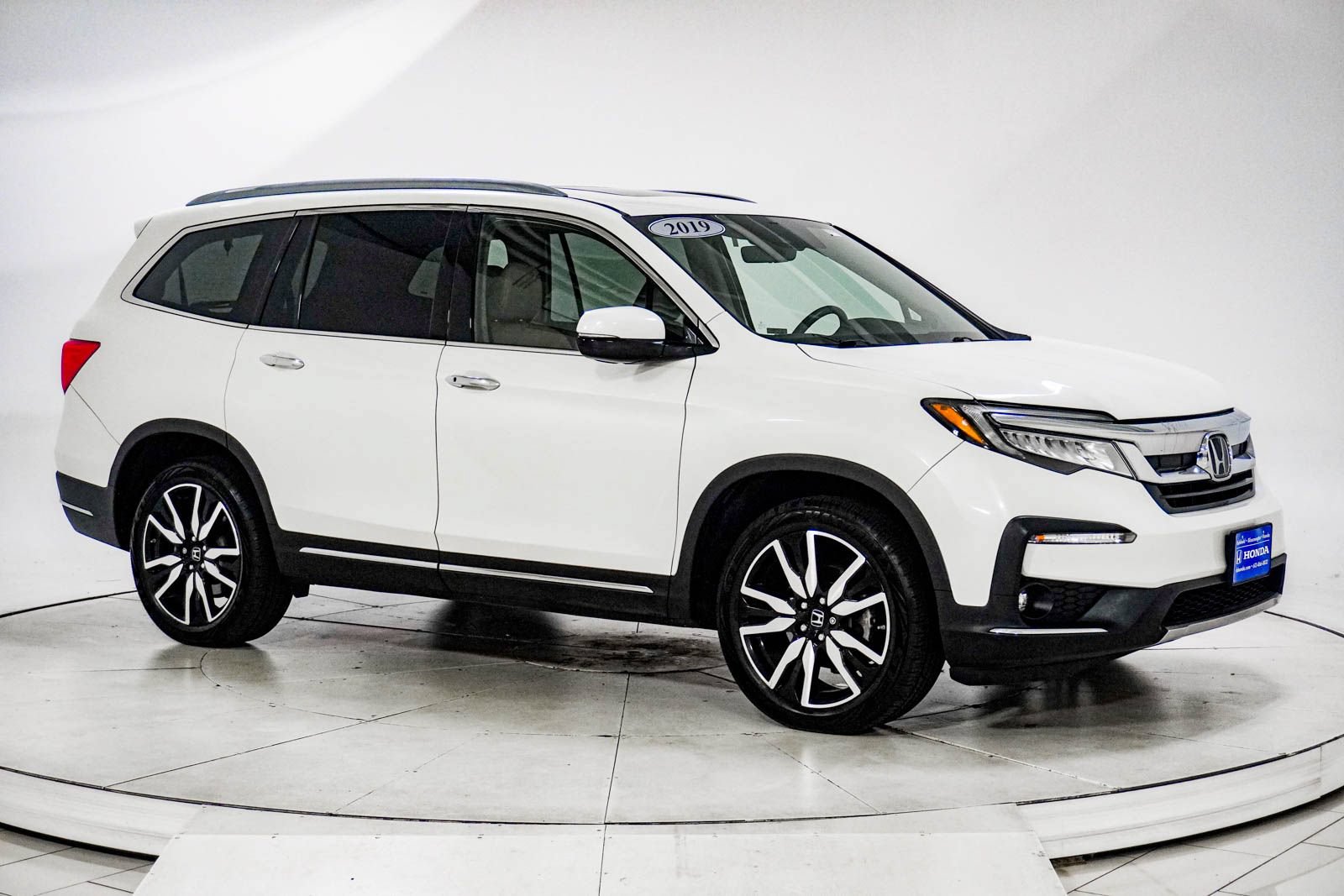 Used 2019 Honda Pilot Touring image 14