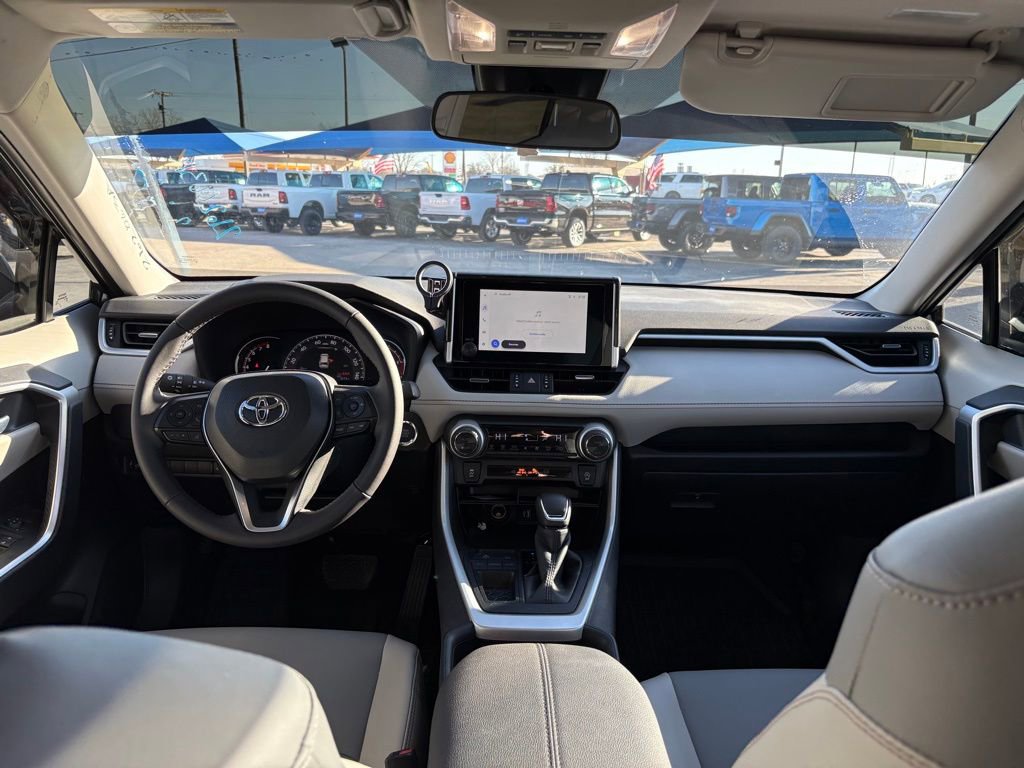 Used 2025 Toyota RAV4 XLE Premium image 21