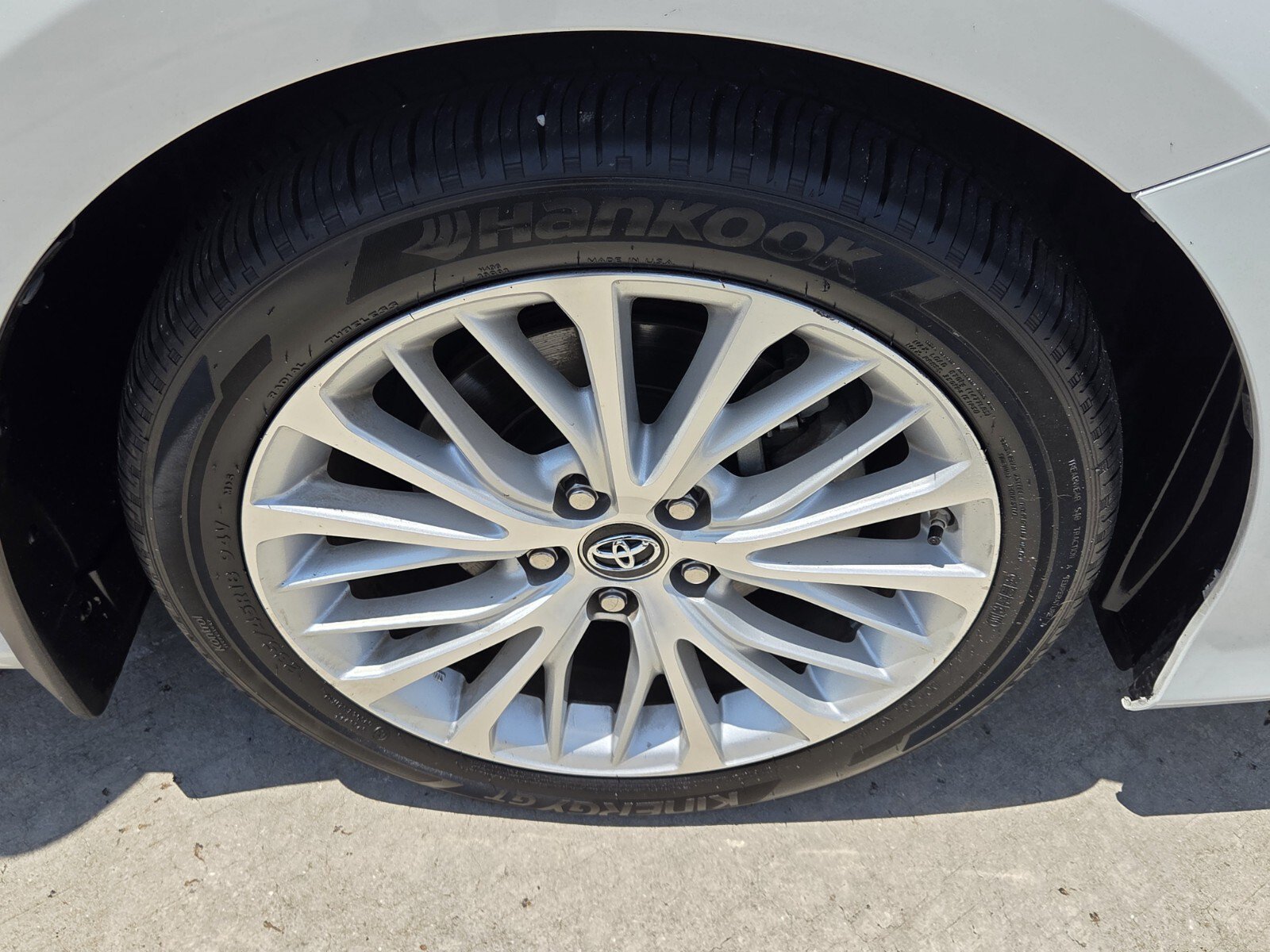 Used 2018 Toyota Camry XLE w/ Audio Package FWD image 12