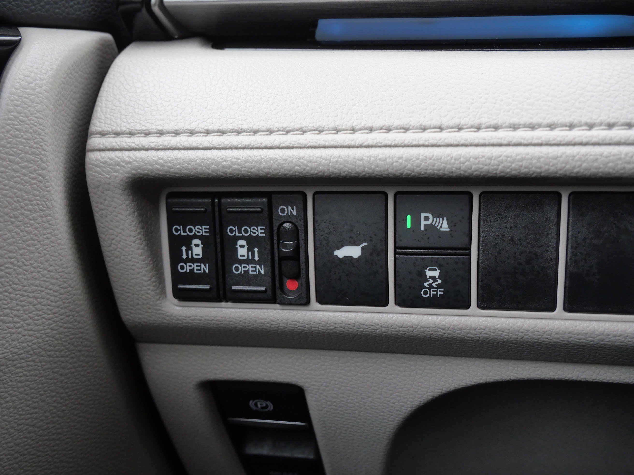 Used 2026 Honda Odyssey Touring image 26