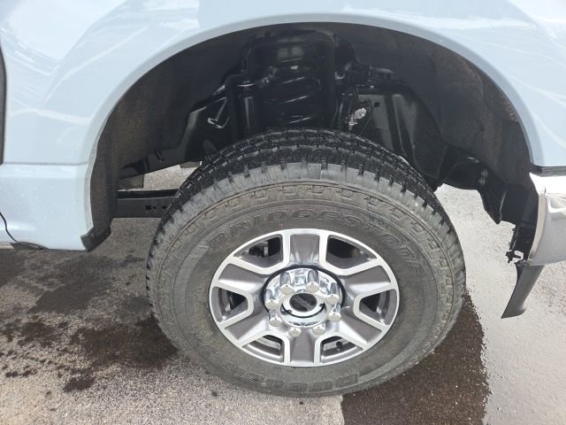 Used 2024 Ford F250 Lariat w/ Lariat Ultimate Package image 2