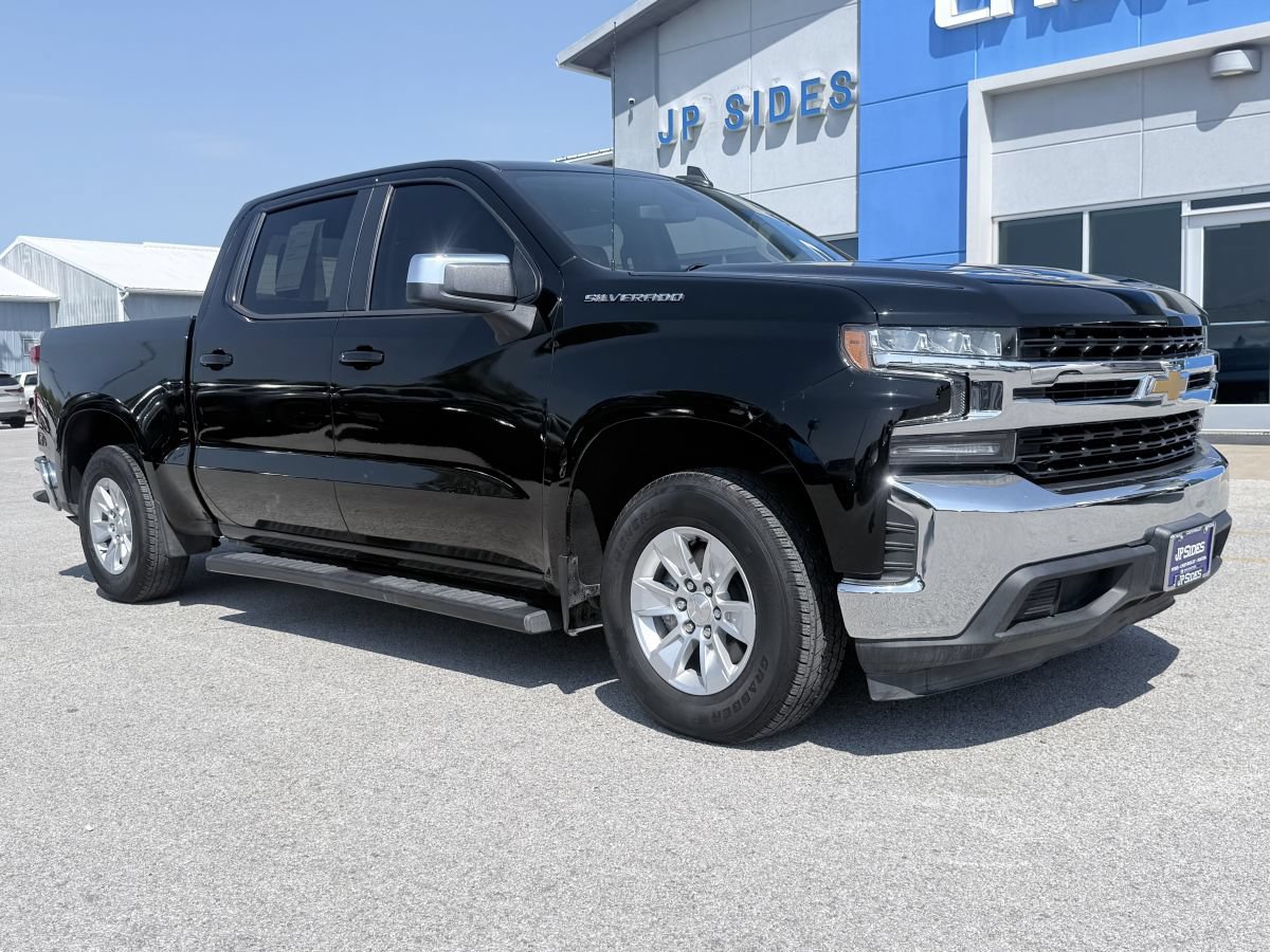 Used 2022 Chevrolet Silverado 1500 LT w/ Bed Protection Package RWD image 3