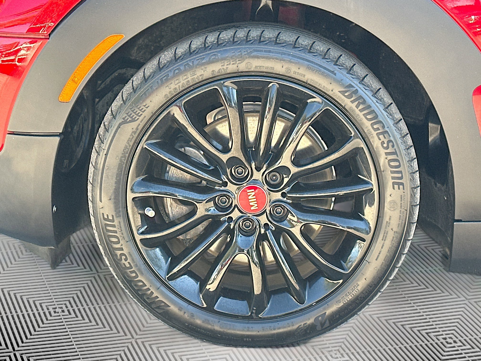 Used 2020 MINI Cooper Clubman S w/ Premium Package image 37