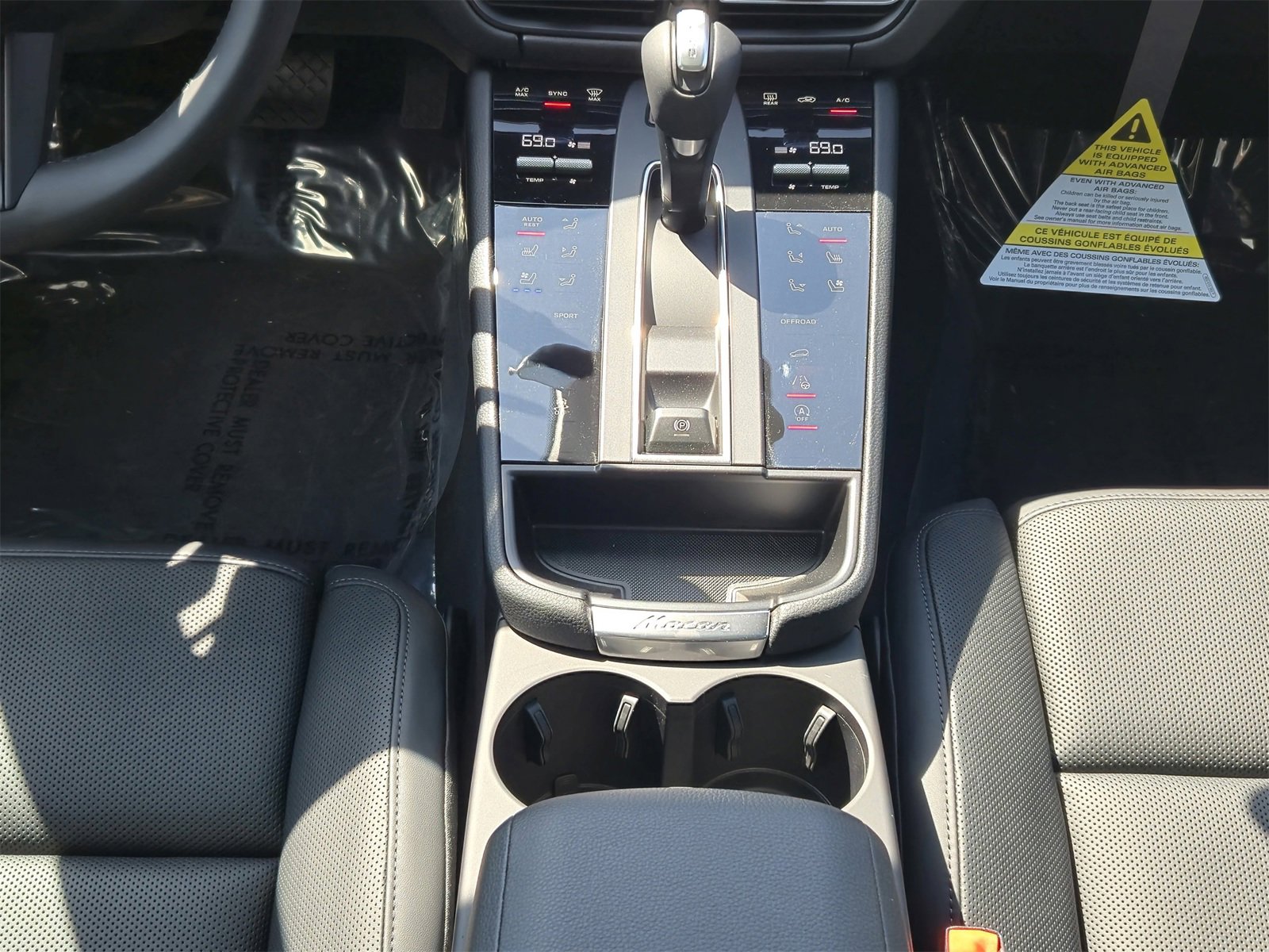 Certified 2025 Porsche Macan image 19