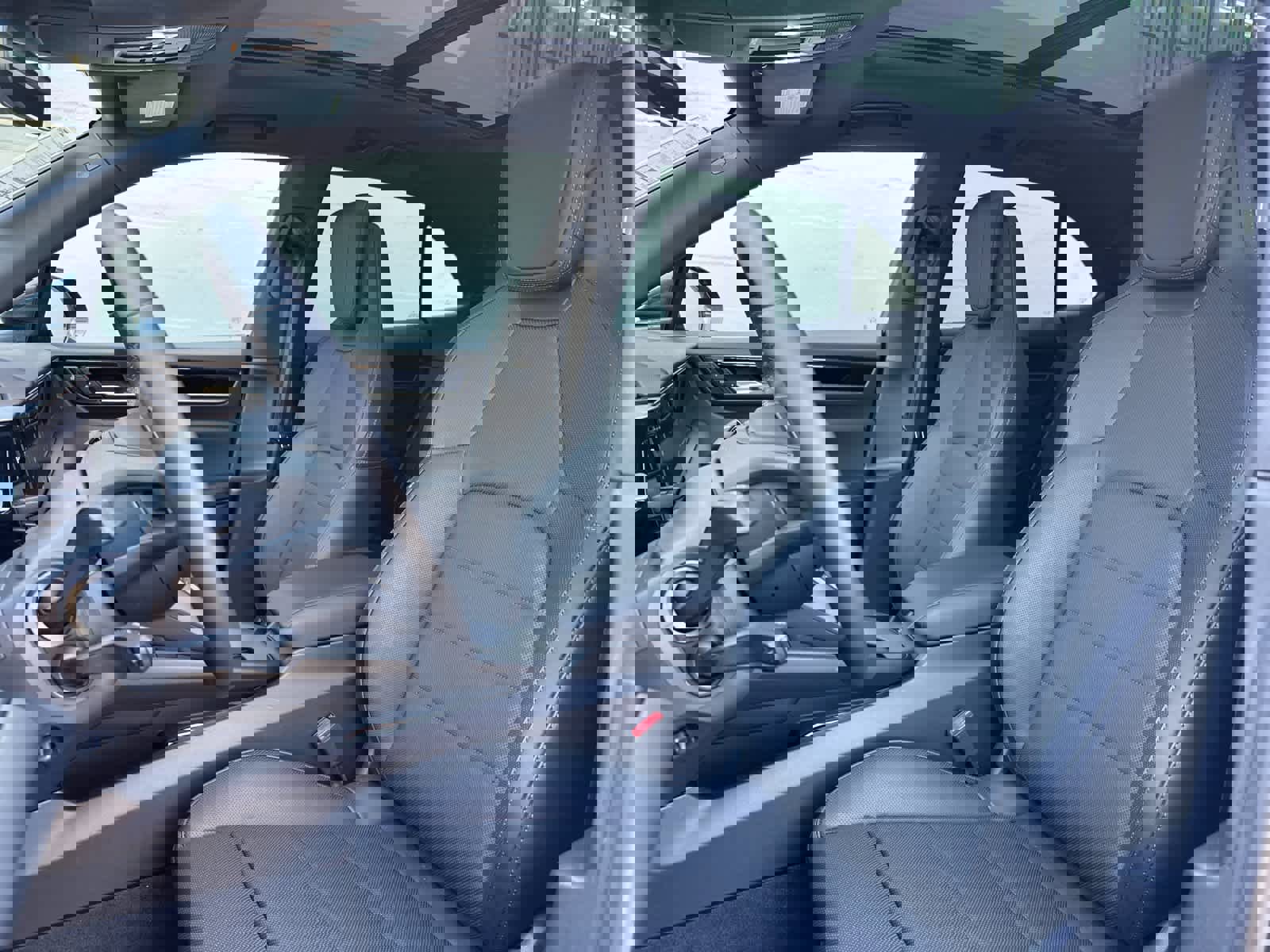 New 2025 Porsche Macan 4 Electric image 5