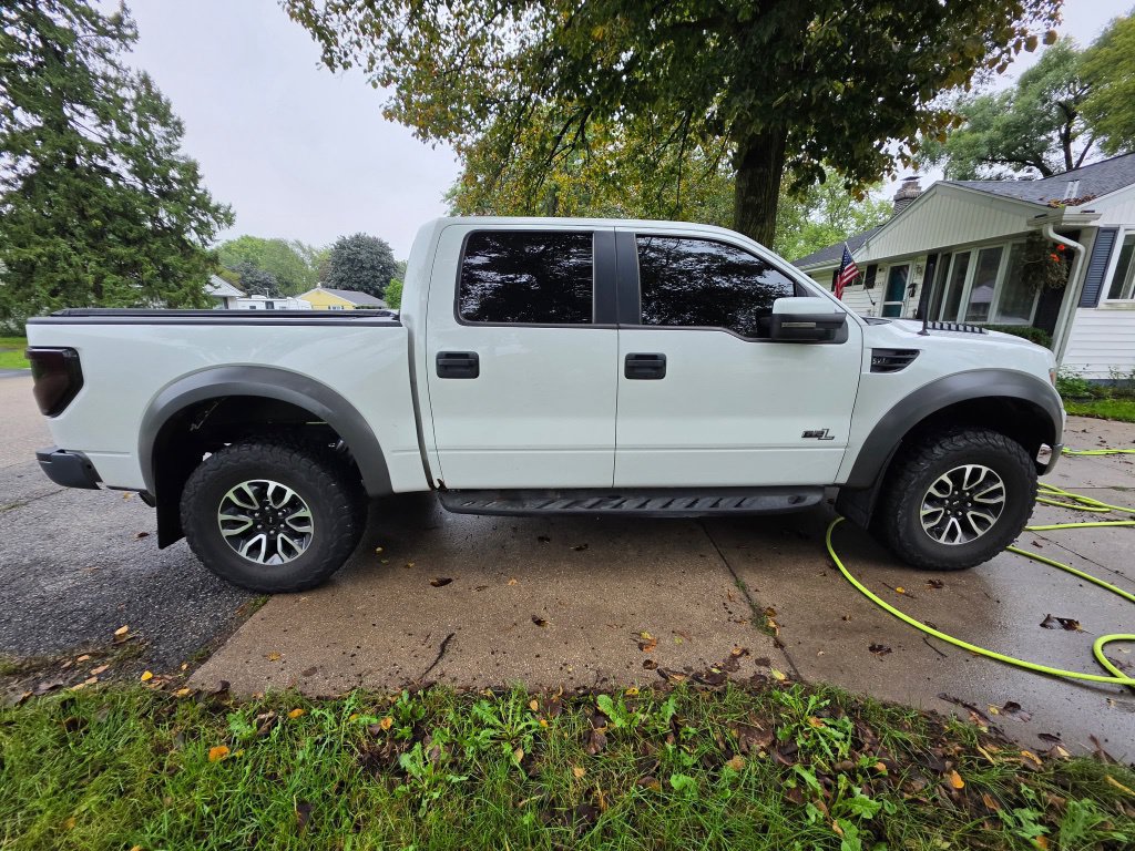Used 2014 Ford F150 Raptor w/ Equipment Group 801A Luxury AWD/4WD image 4