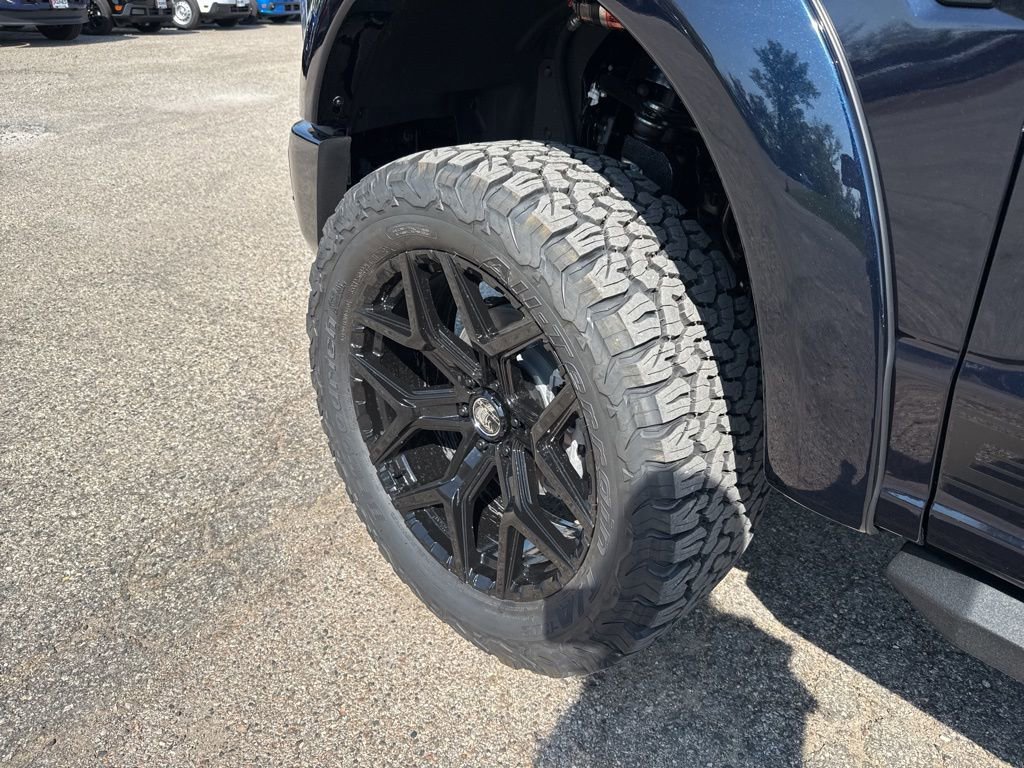 New 2025 Ford F150 Lariat w/ Equipment Group 501A Mid image 10