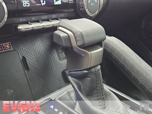 Used 2024 Toyota Tacoma SR5 AWD/4WD image 9