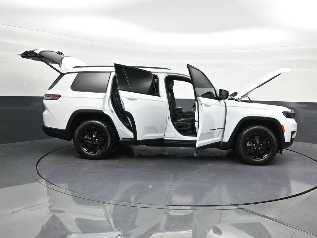 Used 2024 Jeep Grand Cherokee L Altitude AWD/4WD image 37