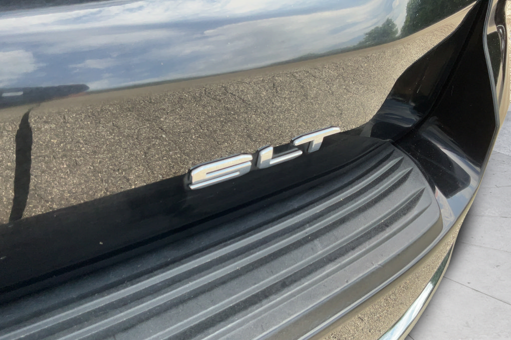 Certified 2024 GMC Yukon XL SLT RWD image 30
