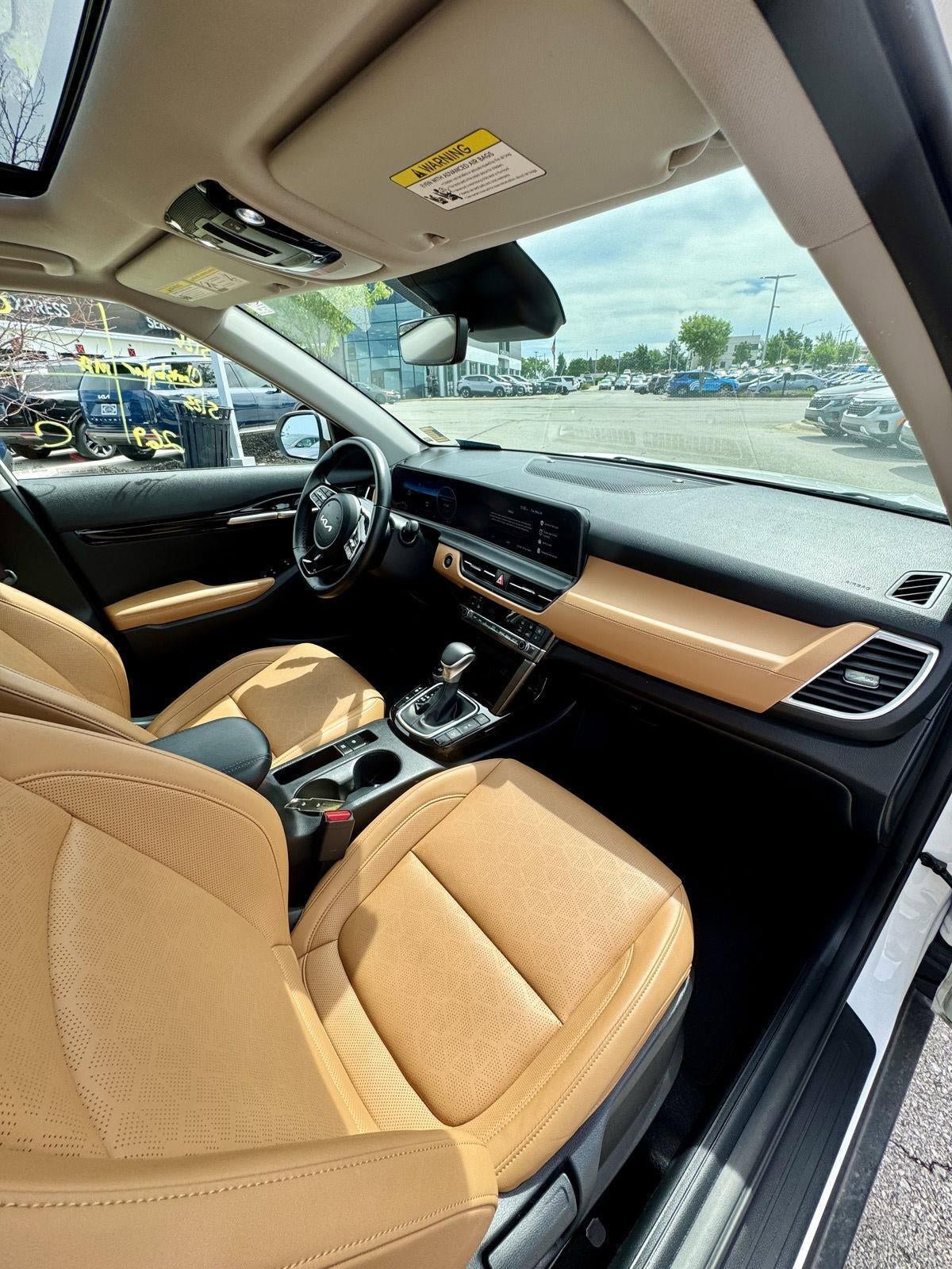 Certified 2024 Kia Seltos SX w/ SX Sunroof Package AWD/4WD image 15