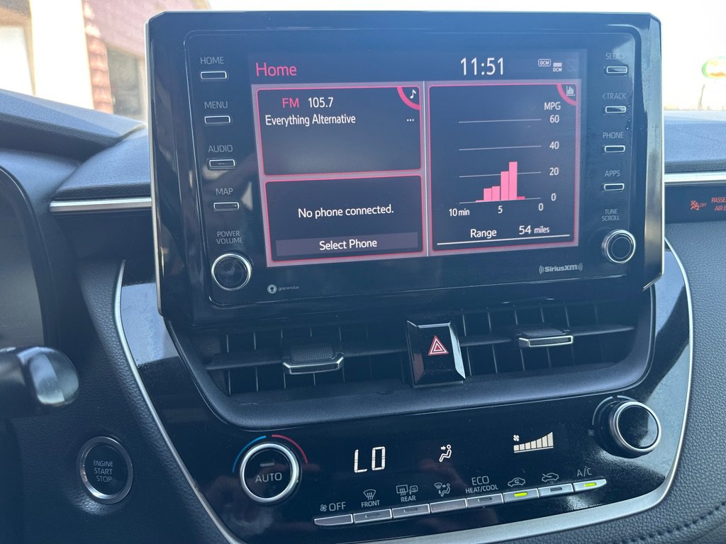 Used 2021 Toyota Corolla SE w/ SE Premium Package image 21