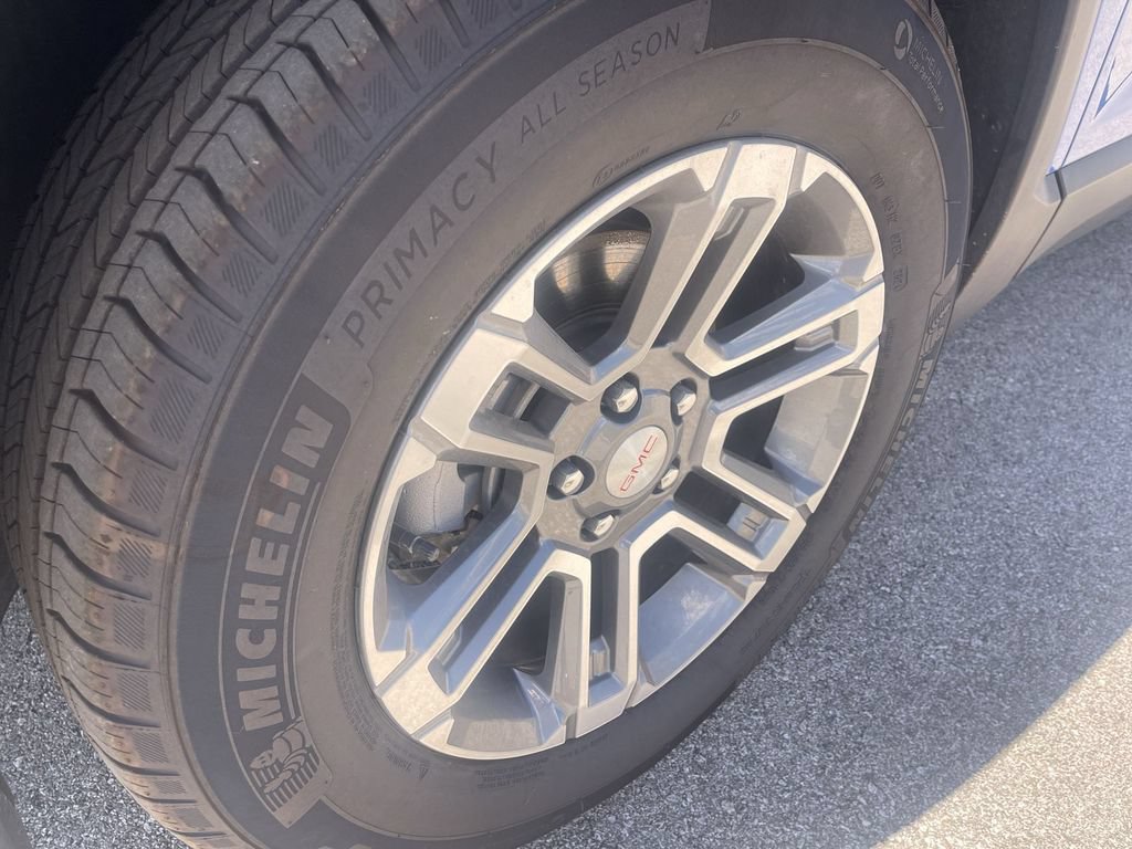 Used 2025 GMC Terrain Elevation AWD/4WD image 11