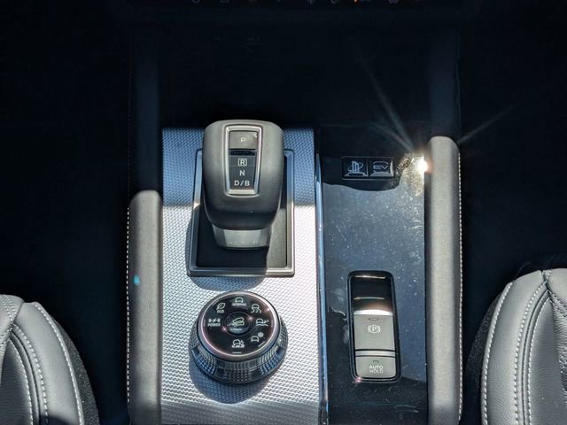 New 2025 Mitsubishi Outlander SEL image 18