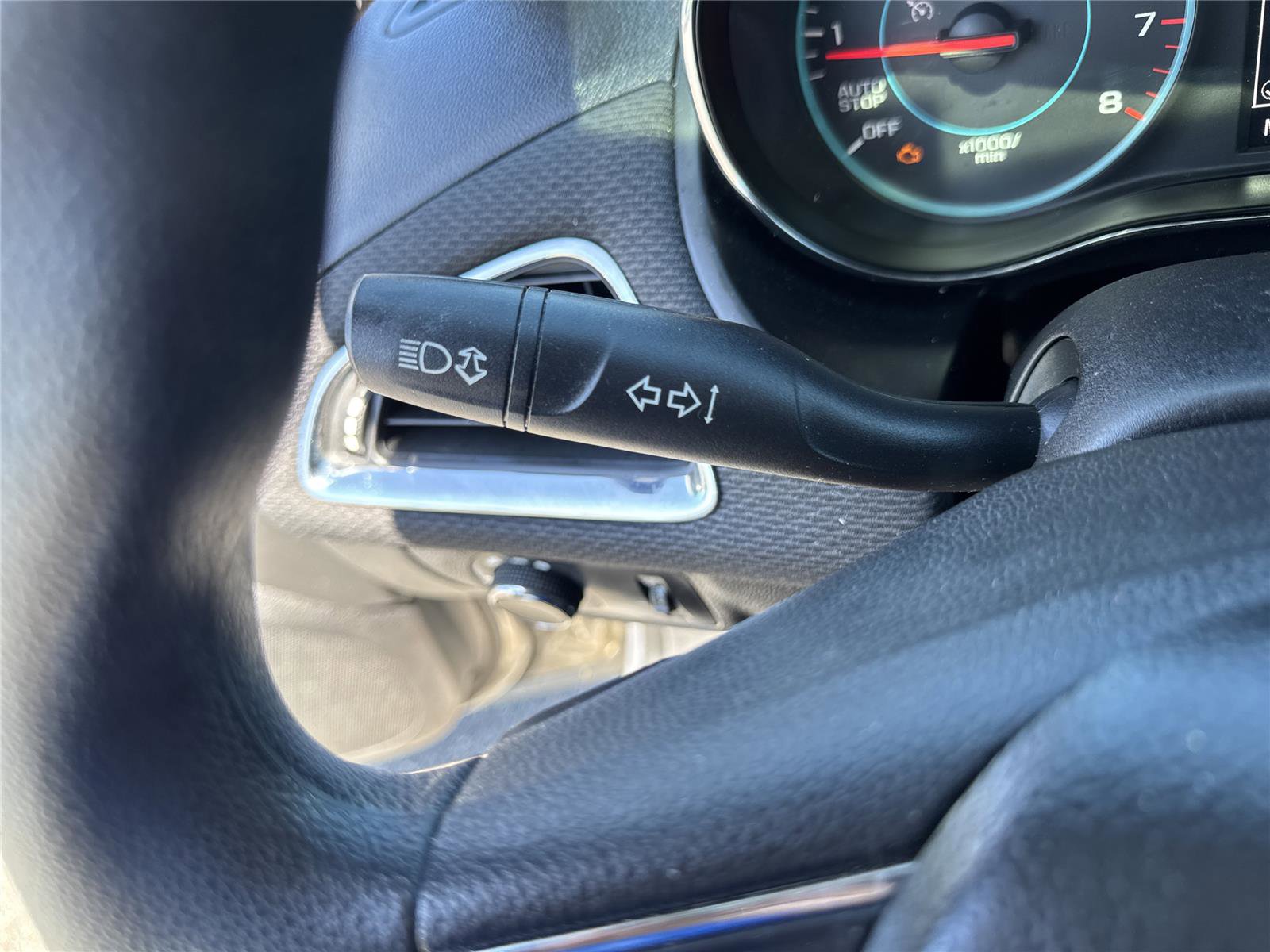 Used 2017 Chevrolet Cruze LT w/ Convenience Package FWD image 20