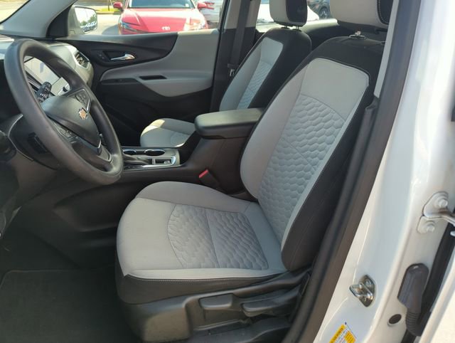 Used 2021 Chevrolet Equinox LS FWD image 11