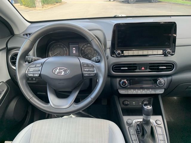 Certified 2023 Hyundai Kona SEL w/ Convenience Package image 17