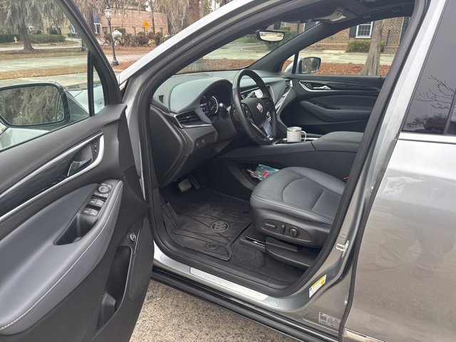 Used 2024 Buick Enclave Essence w/ Experience Buick Package image 4