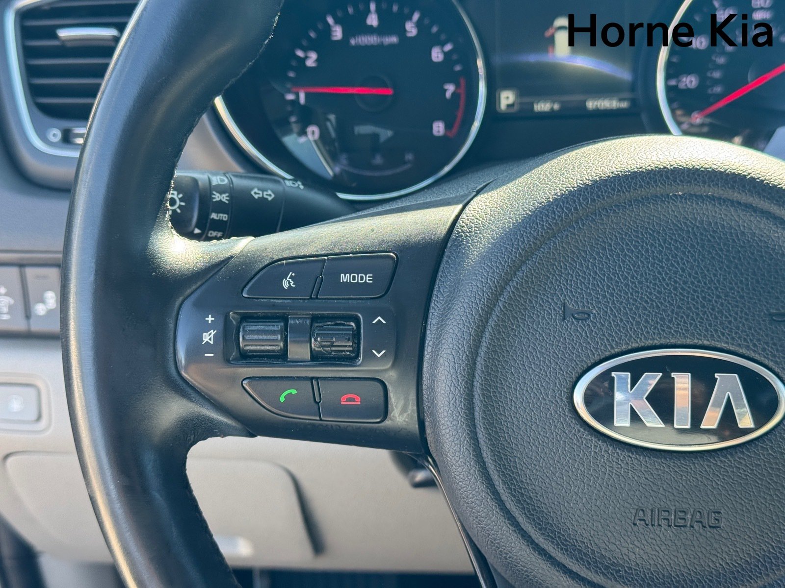Used 2018 Kia Sedona LX w/ LX Essentials Premium Package FWD image 19