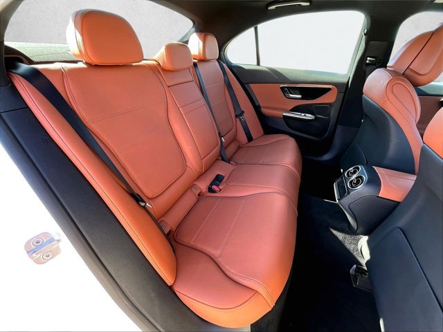 Used 2025 Mercedes-Benz C 300 Sedan image 29