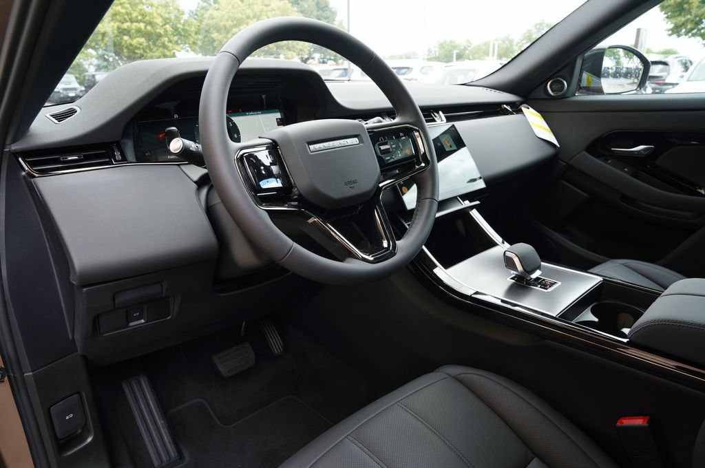New 2026 Land Rover Range Rover Evoque S AWD/4WD image 14