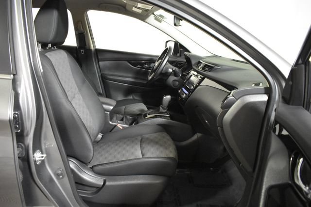 Used 2022 Nissan Rogue Sport SV AWD/4WD image 35