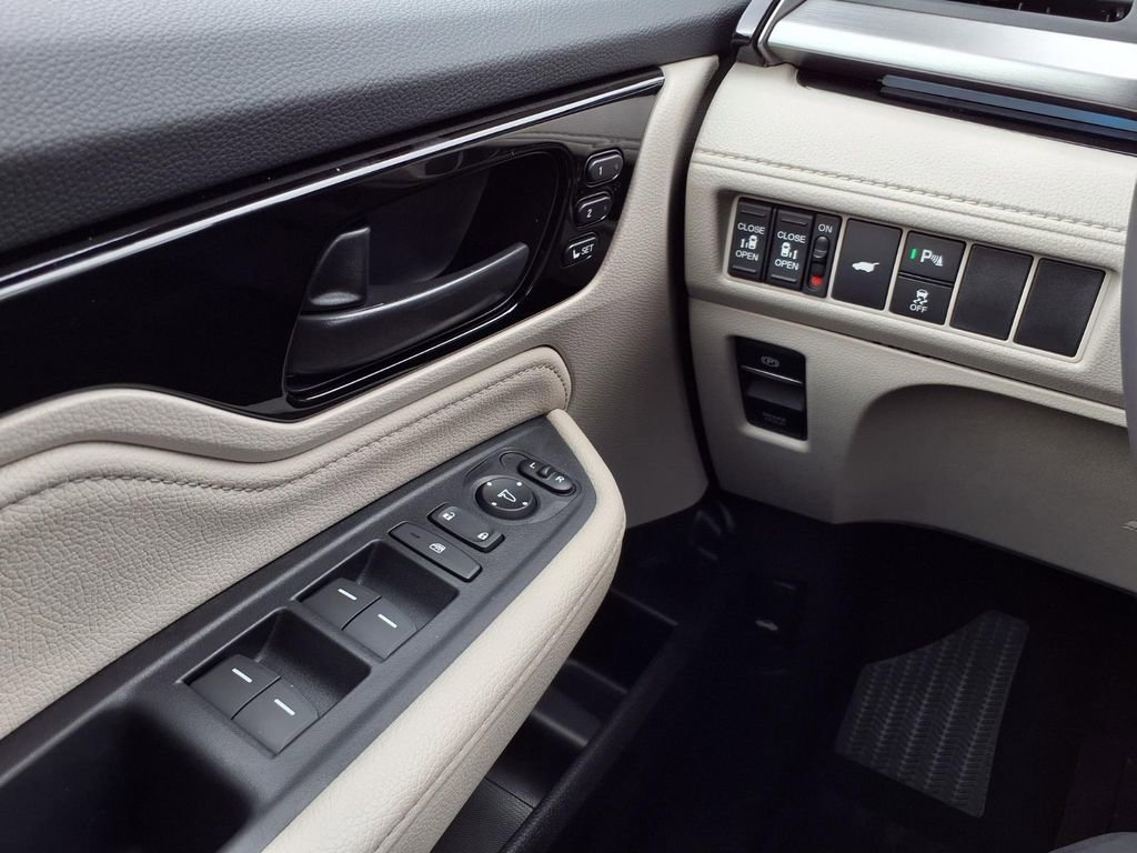 New 2026 Honda Odyssey Touring image 21