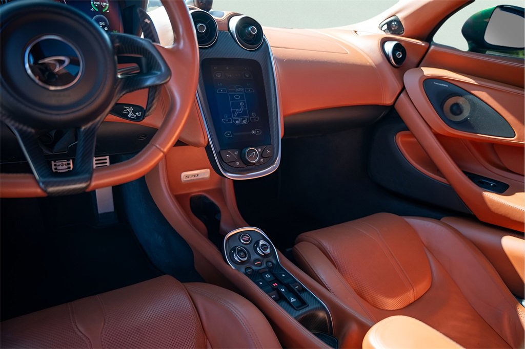 Used 2017 McLaren 570S image 37