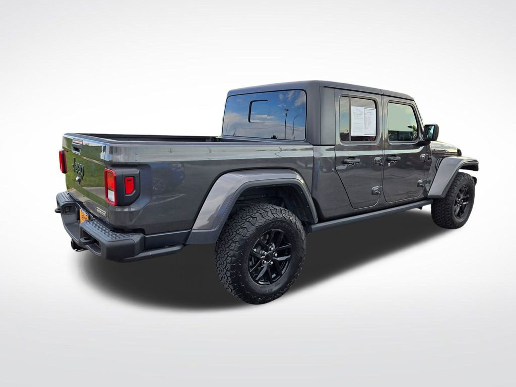 Used 2023 Jeep Gladiator Sport AWD/4WD image 3