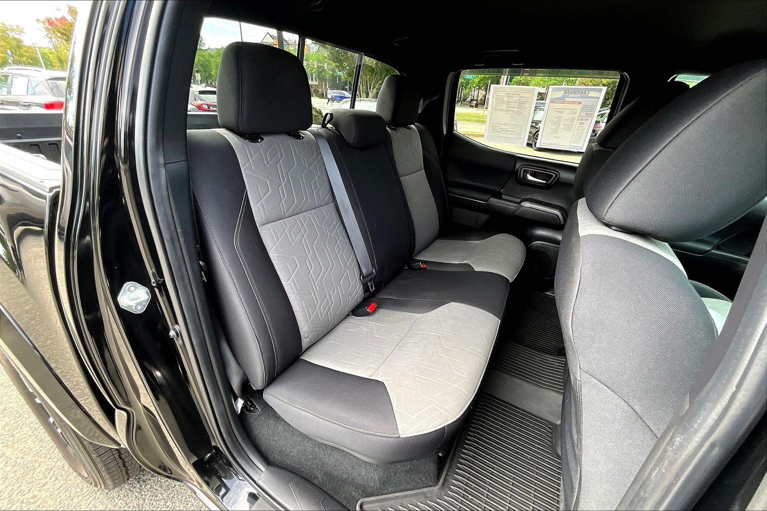 Used 2023 Toyota Tacoma TRD Sport AWD/4WD image 27