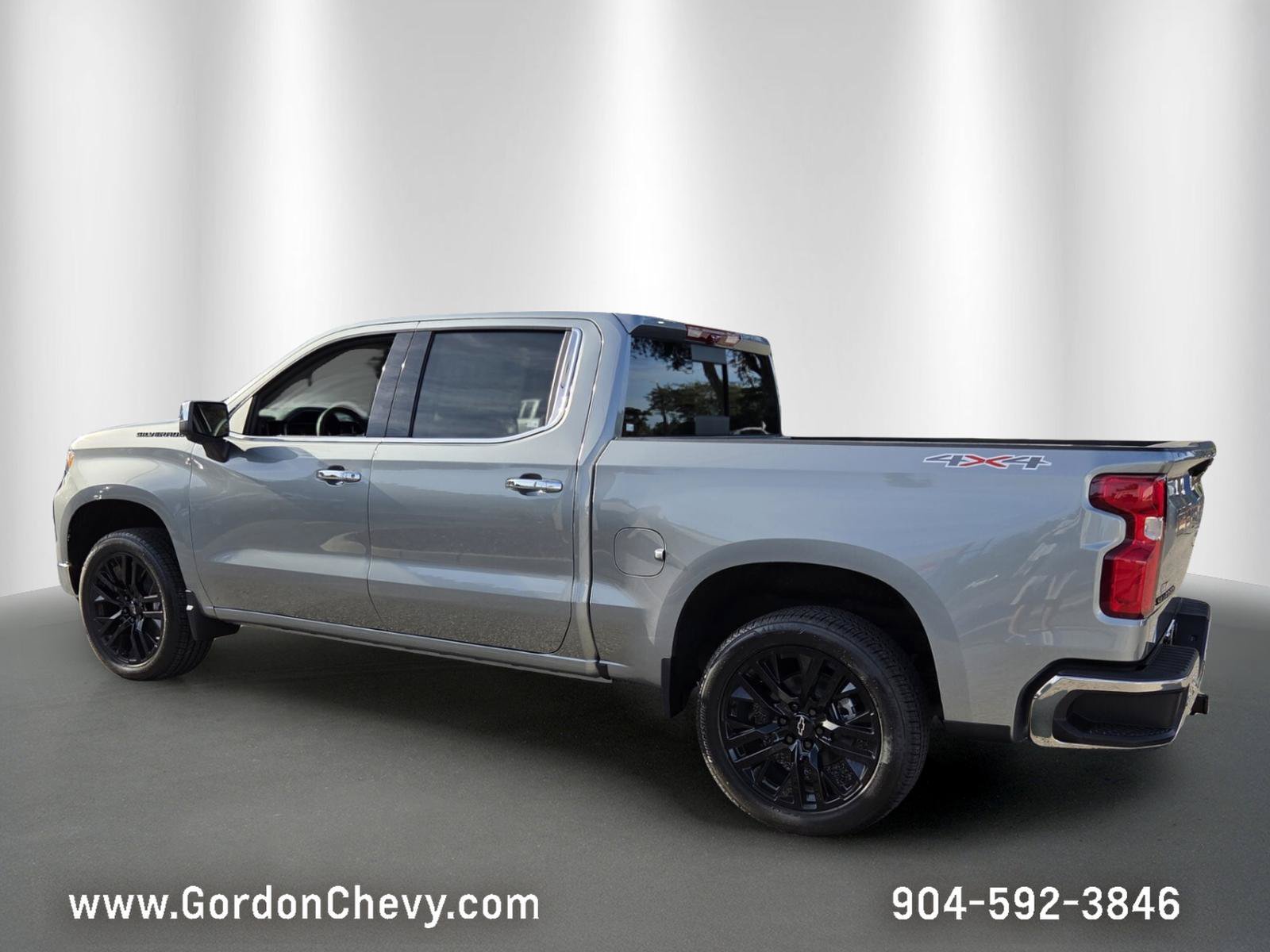 New 2026 Chevrolet Silverado 1500 LTZ w/ LTZ Premium Package AWD/4WD image 4