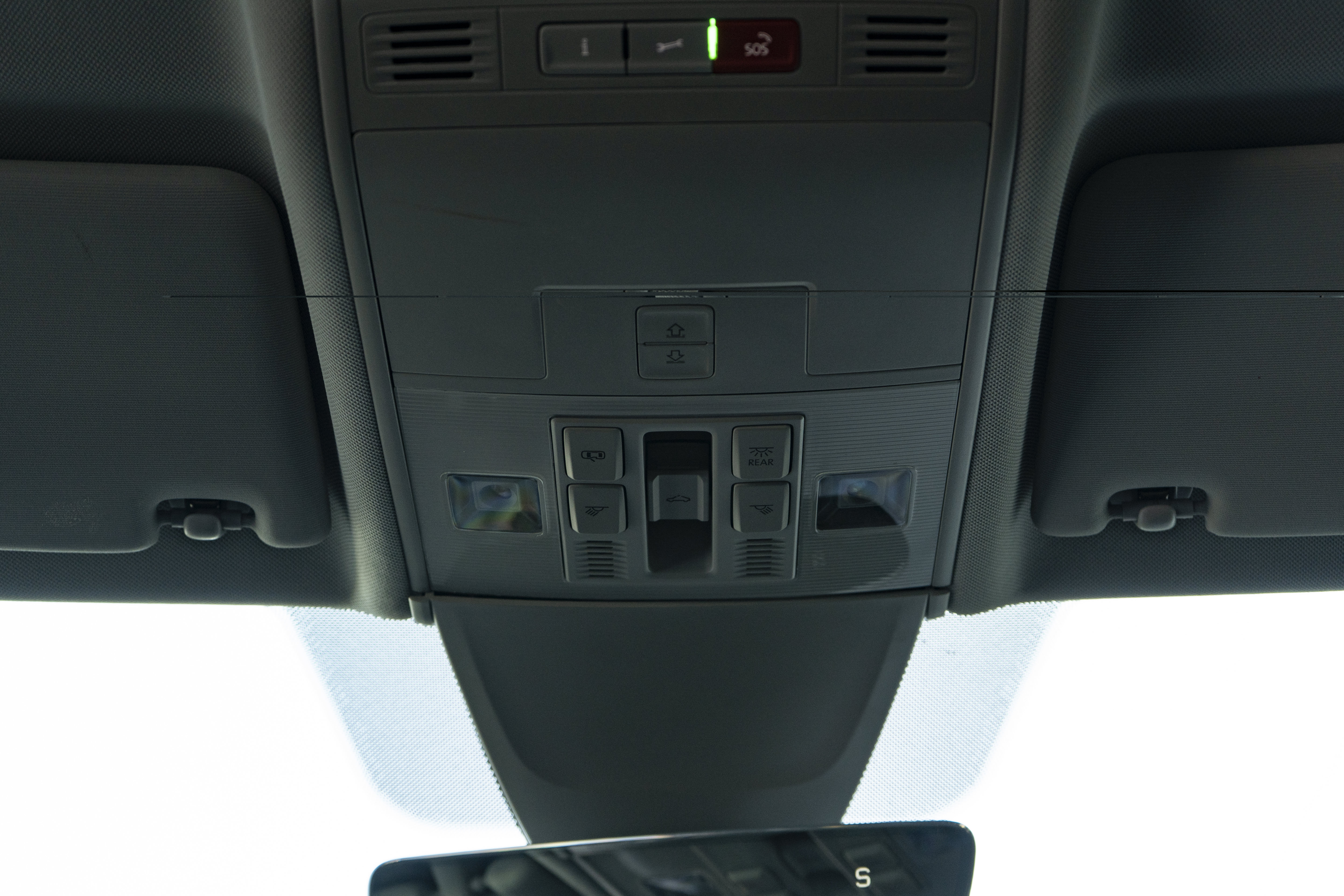 Certified 2020 Volkswagen Tiguan SEL FWD image 33