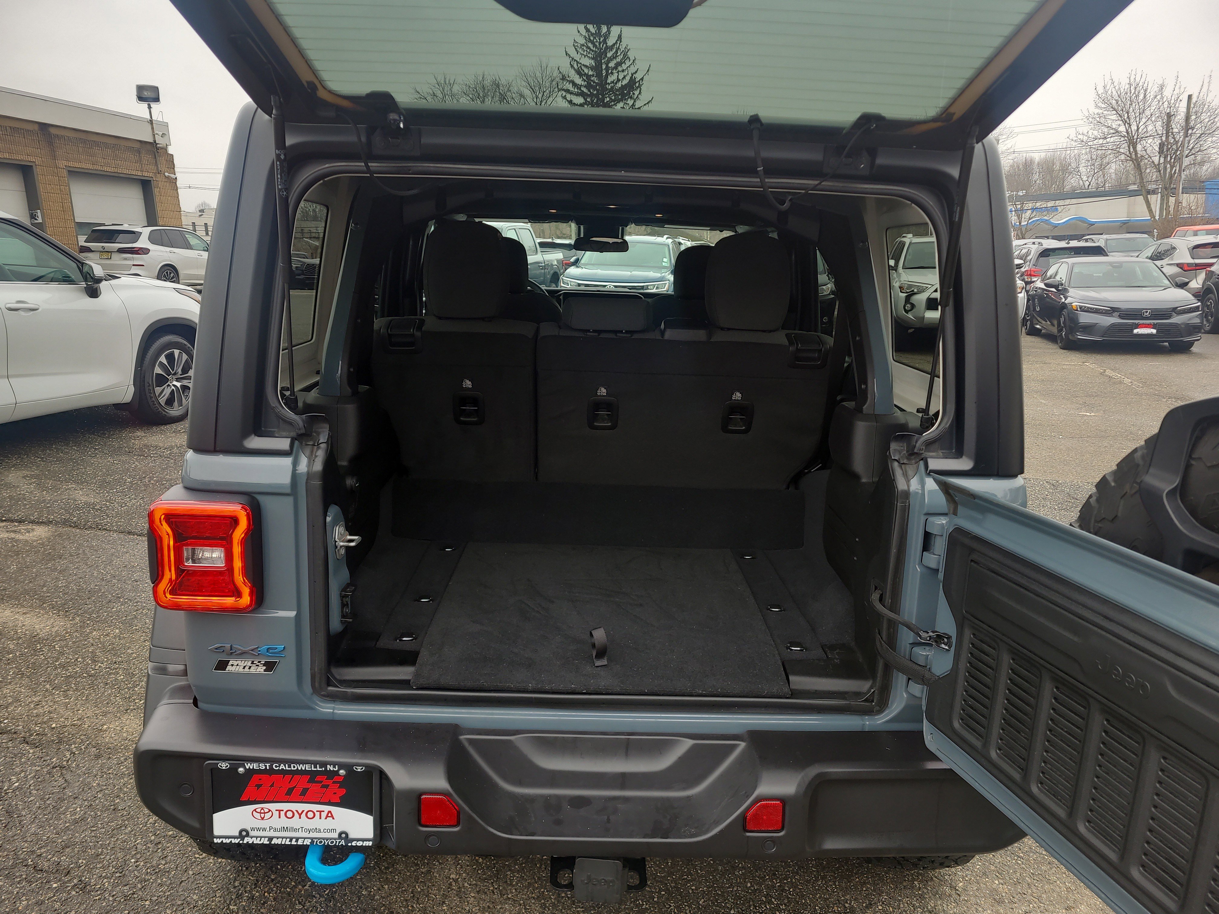 Used 2024 Jeep Wrangler Willys 4xe image 30