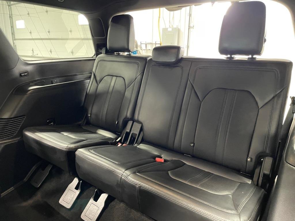 Used 2018 Ford Expedition Limited AWD/4WD image 16