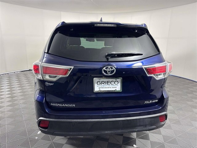 Used 2014 Toyota Highlander XLE image 4