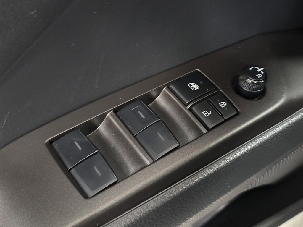 Used 2024 Toyota Camry SE image 22